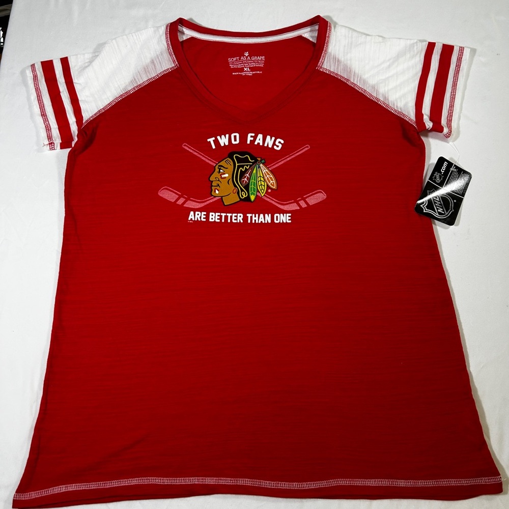 Chicago Blackhawks women's T-shirt XL